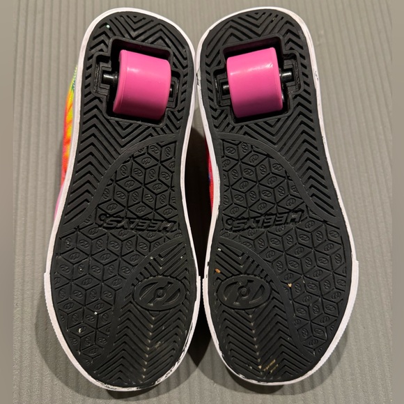 Heelys Tie-Dye Size 3 - Picture 6 of 8